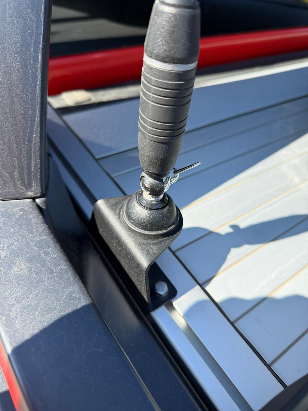 Universalhalter Set für Ford Ranger Mountain Top – mit Nutensteinen