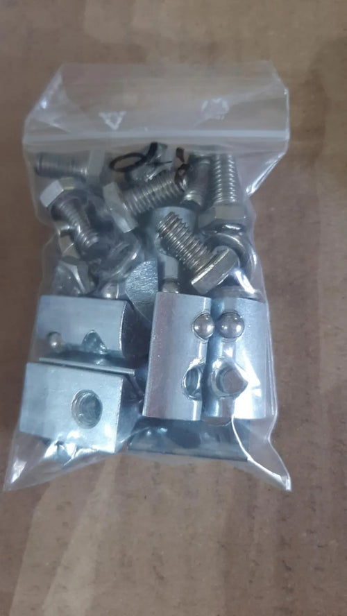 Universalhalter Set für Ford Ranger Mountain Top – mit Nutensteinen